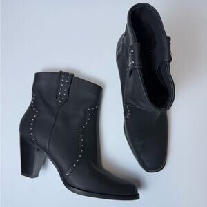 Aerosoles Black Leather Studded Western Heeled Lazu Booties Size 9.5